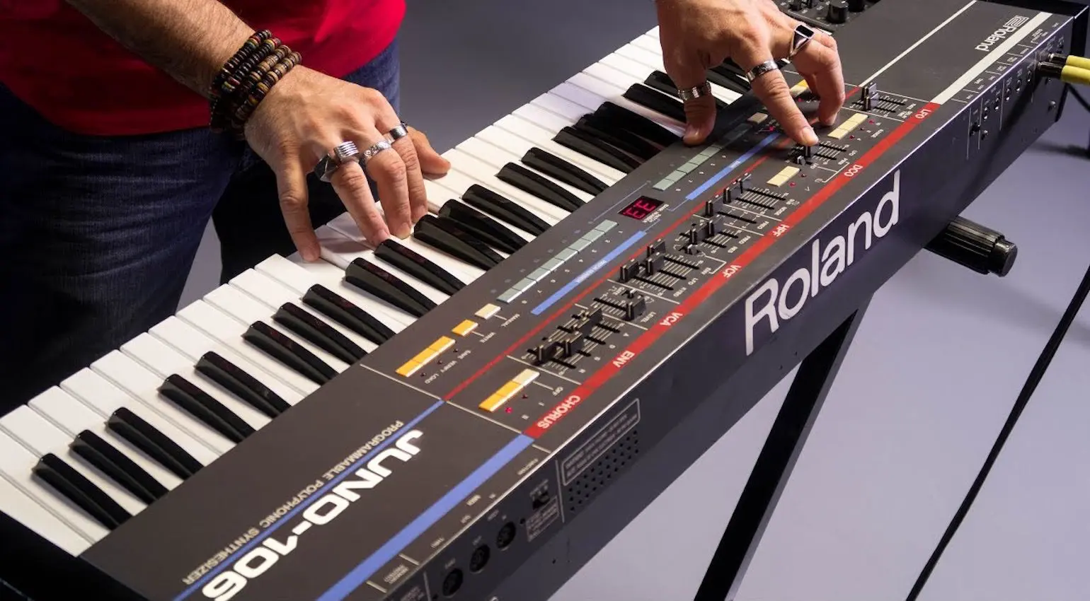 Roland Juno-106