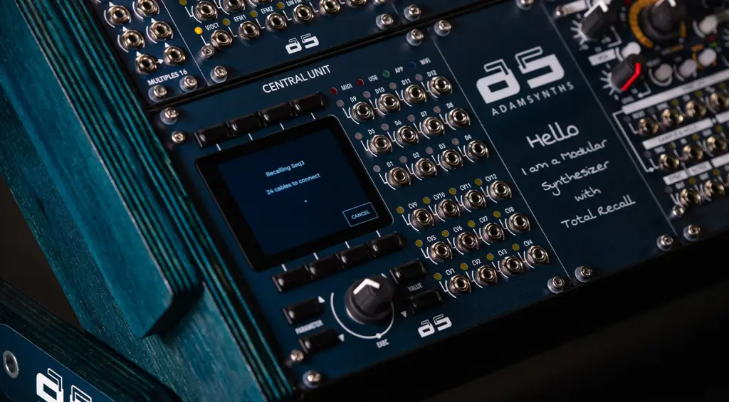 Adamsynths Warthog: il pannello Central Unit