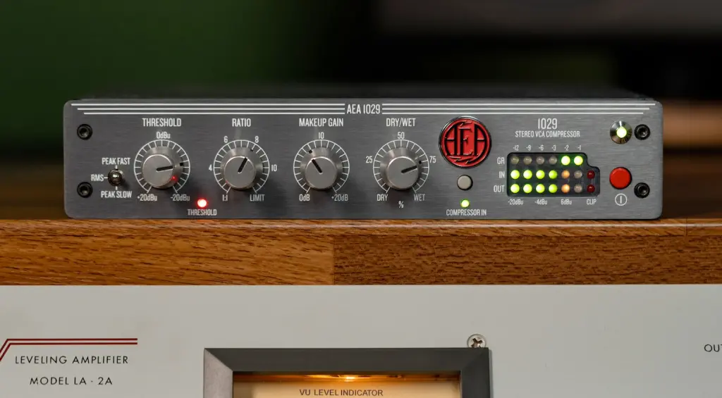 AEA 1029: piccolo compressore VCA stereo, grande suono