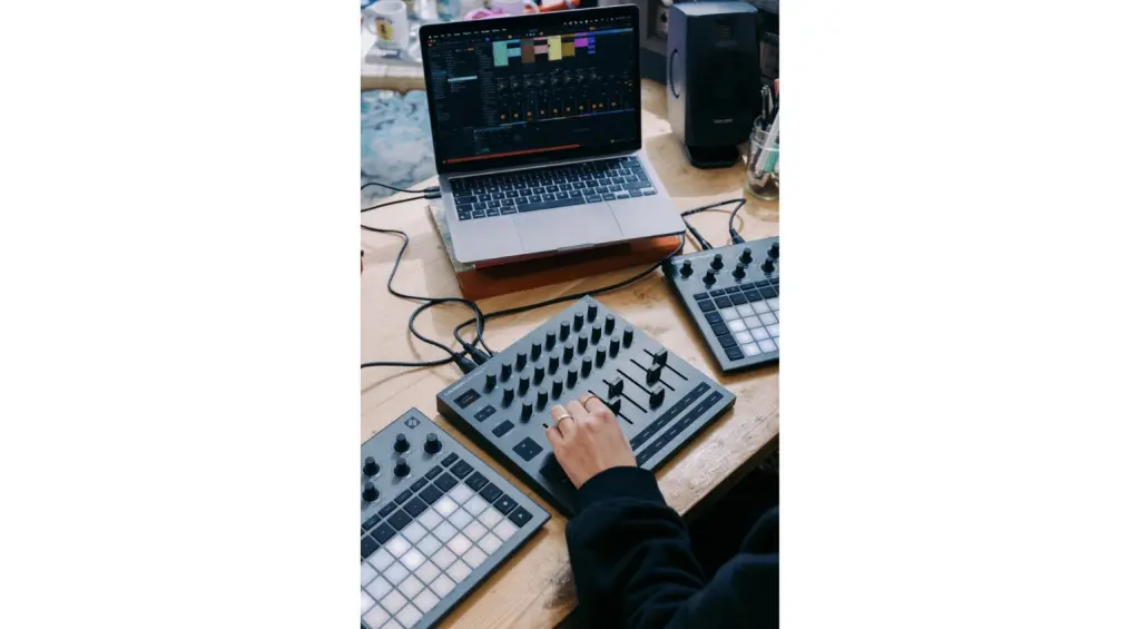 Novation Launch Control XL3 fa molto di più che controllare la vostra DAW