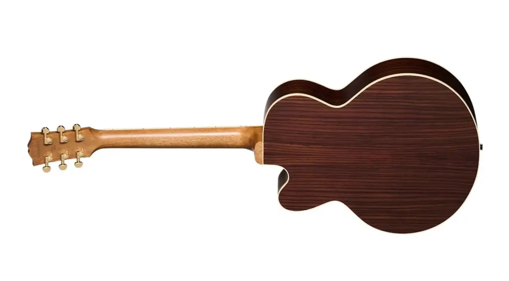 Retro del manico, fondo e fasce rifiniti in nitro satinata