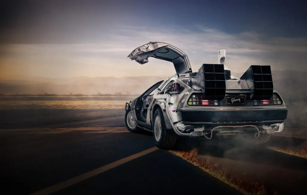 La DeLorean con la targa Gibson