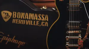 Epiphone Joe Bonamassa ’59 Les Paul Custom: Black Beauty con Bigsby!