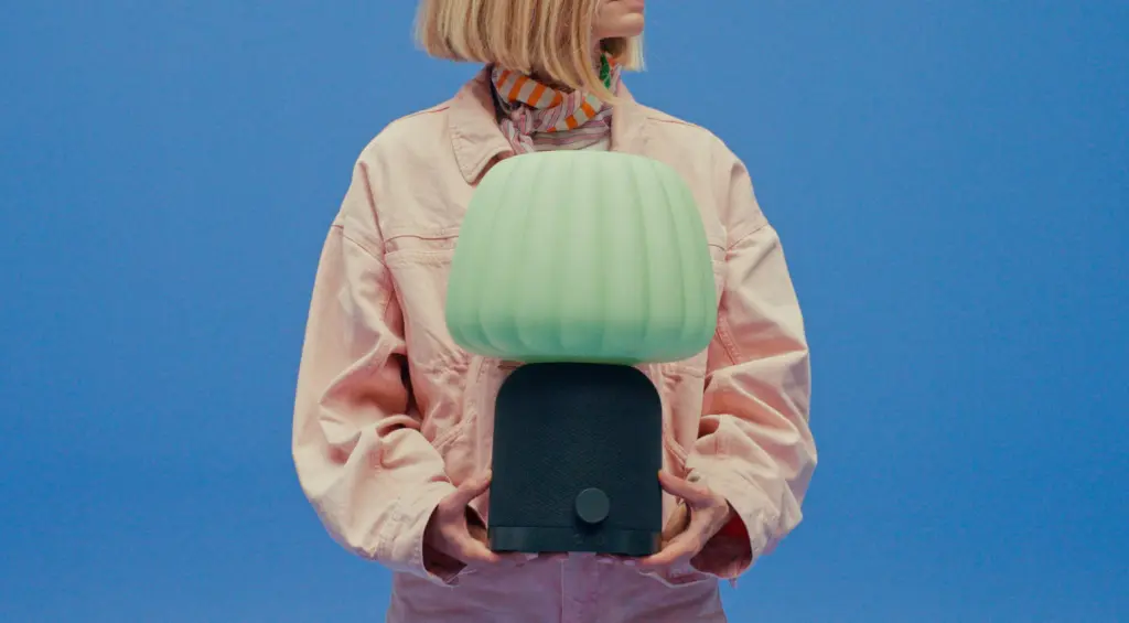 IKEA KULGLASS combina lampada e altoparlante