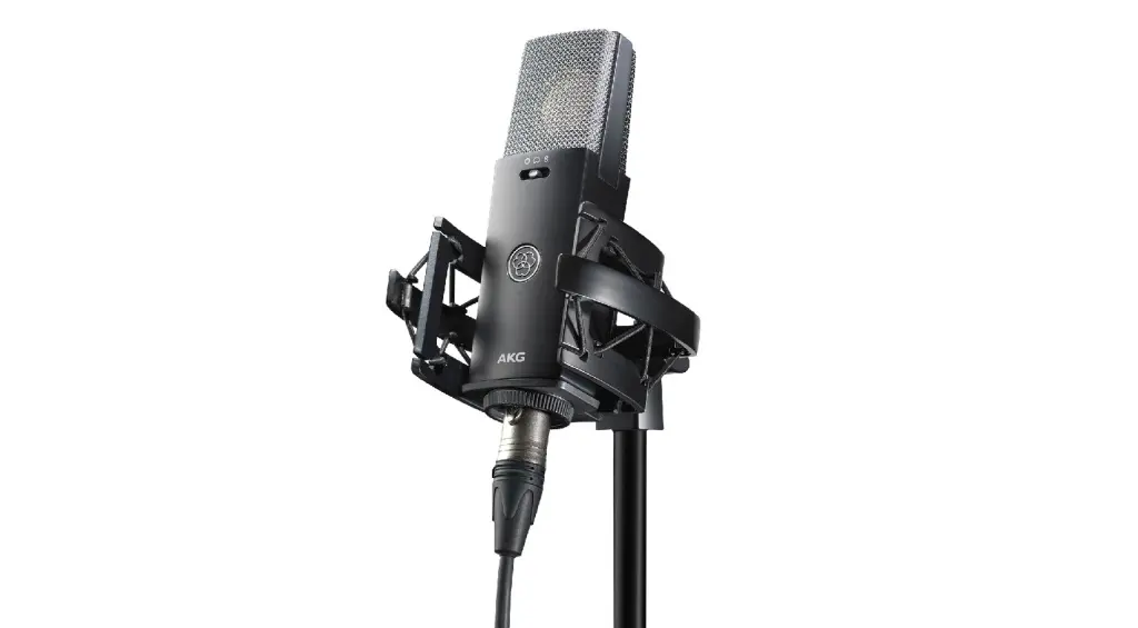 AKG C114