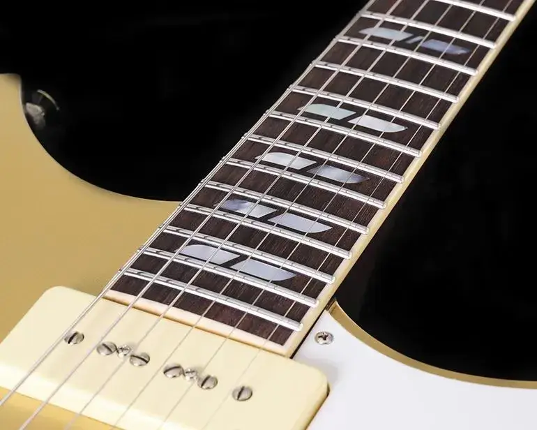 Pickup Custom in stile P90