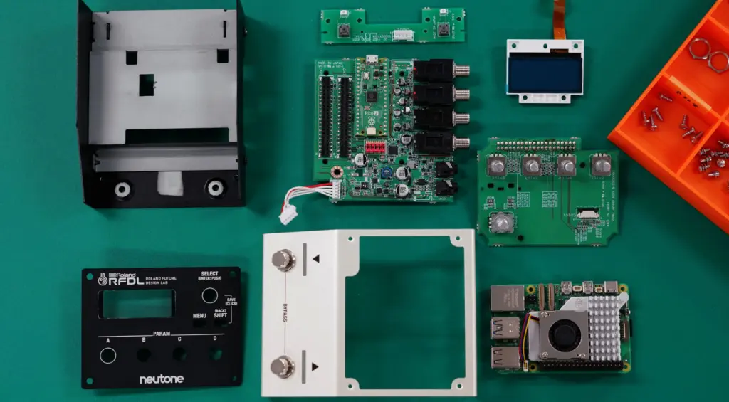 Il pedale contiene Raspberry Pi 5