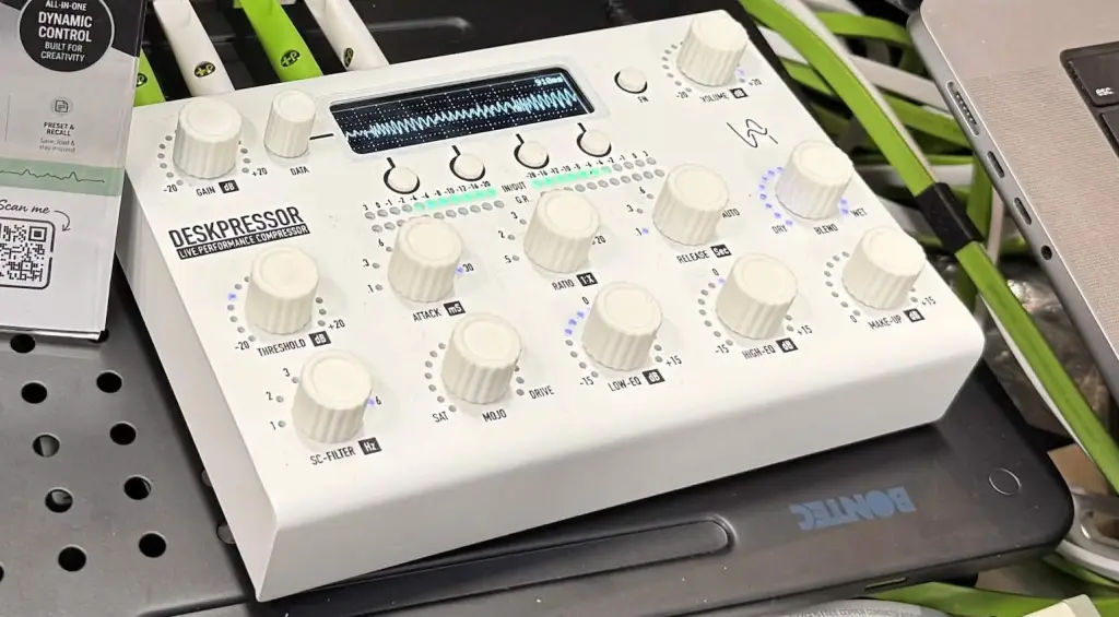 VoicAs Audio DESKROVER