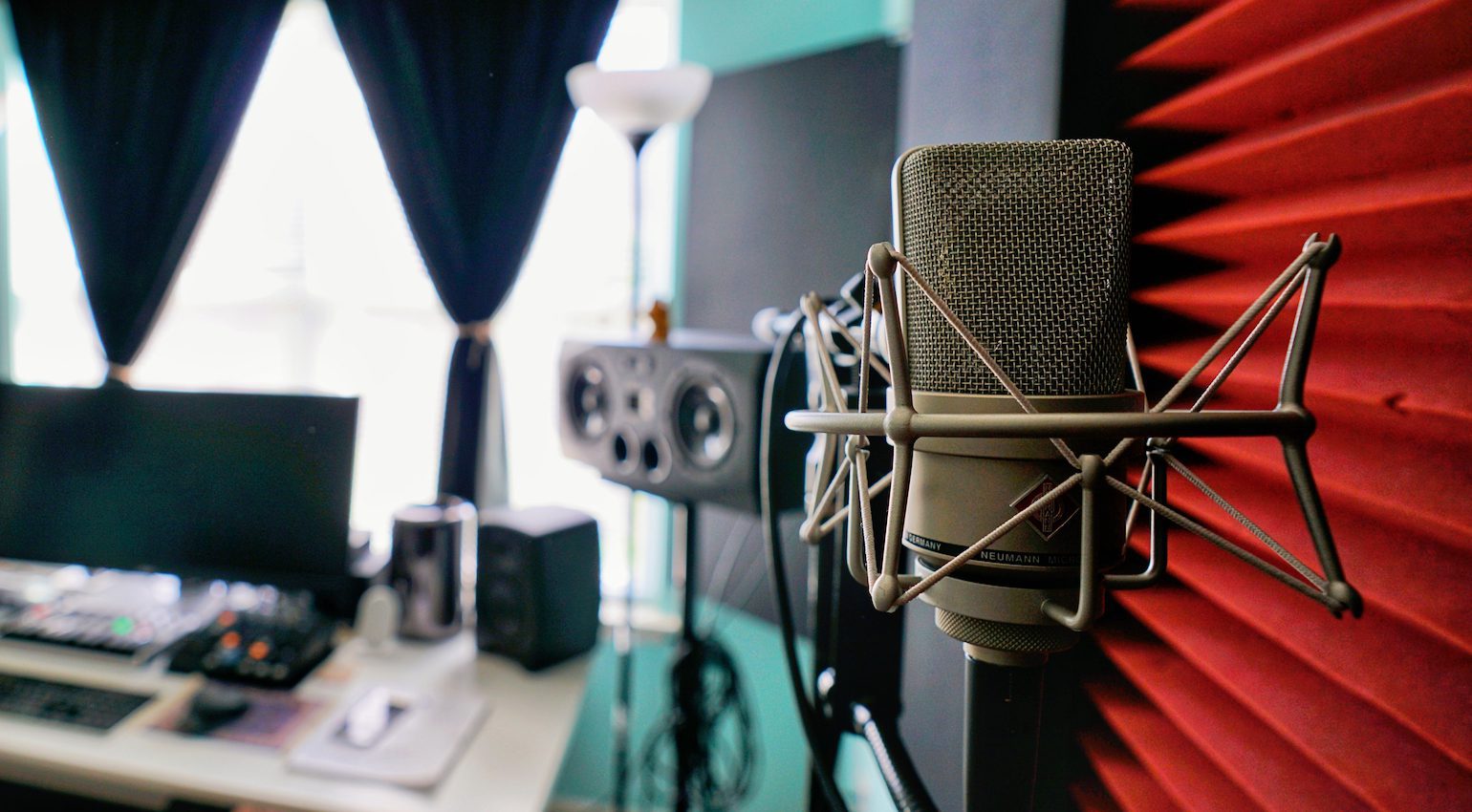 Neumann TLM 103
