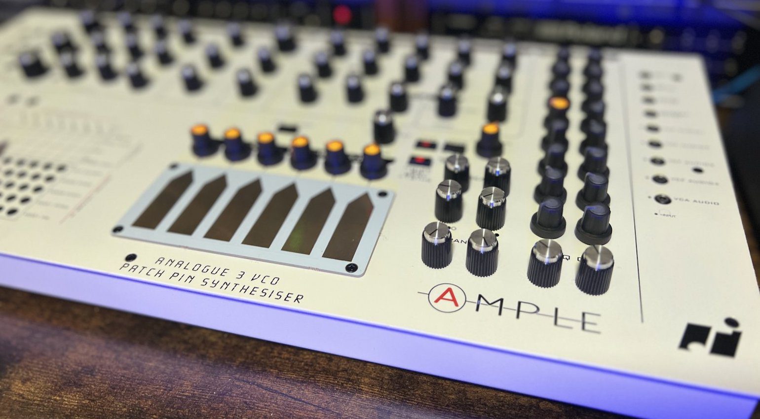 Analogue Solutions Ample