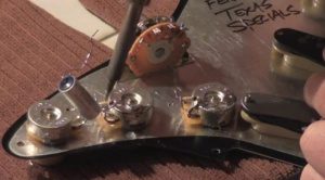 I potenziometri di una Fender Stratocaster
