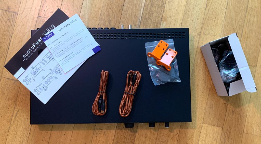 Nella scatola troverete questi articoli utili