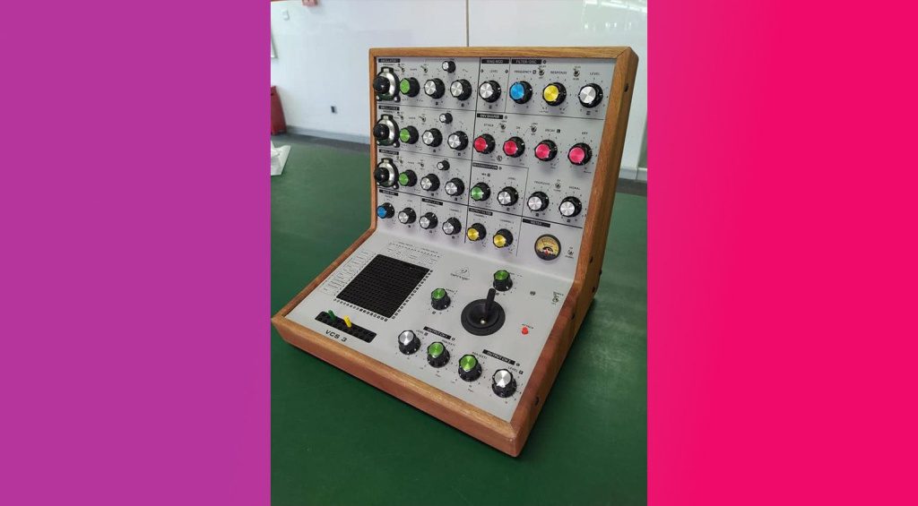 Behringer VCS3