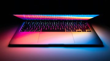 Un MacBook pieghevole con dimensioni superiori a 20"? Sì, Apple!