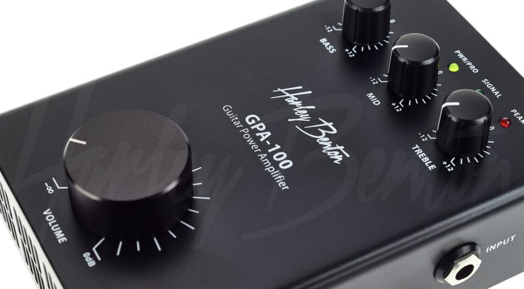 Nero e elegante: Harley Benton GPA-100