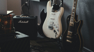 Siamo Schiavi della Forma - Stratocaster e Les Paul Restano Icone e il Design non fa Parte dell’Innovazione della Chitarra