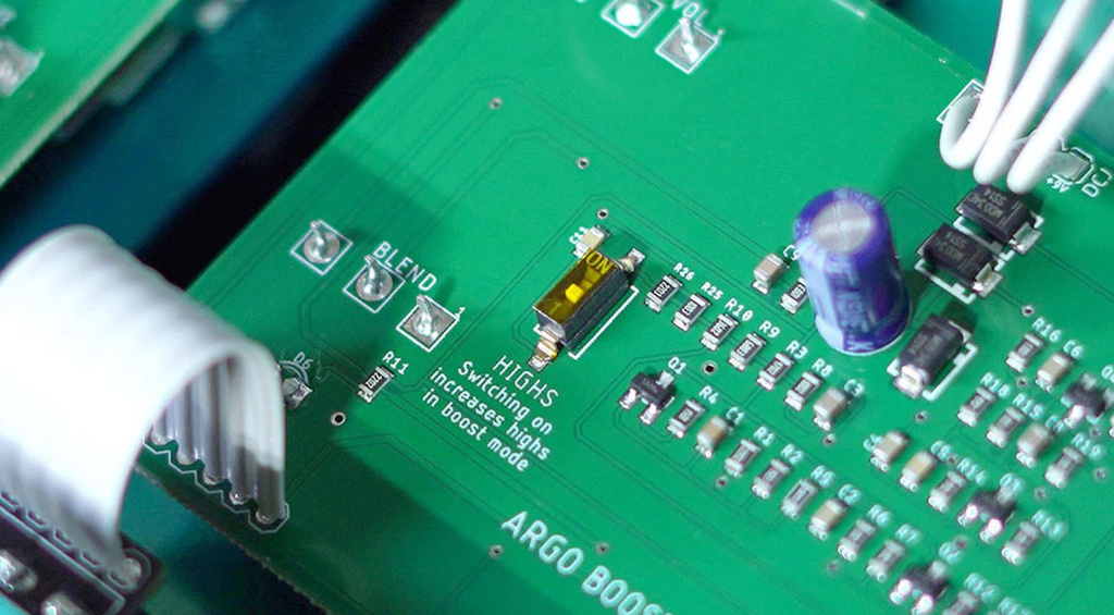 Lo Switch interno del Mythos Pedals Argo Boost