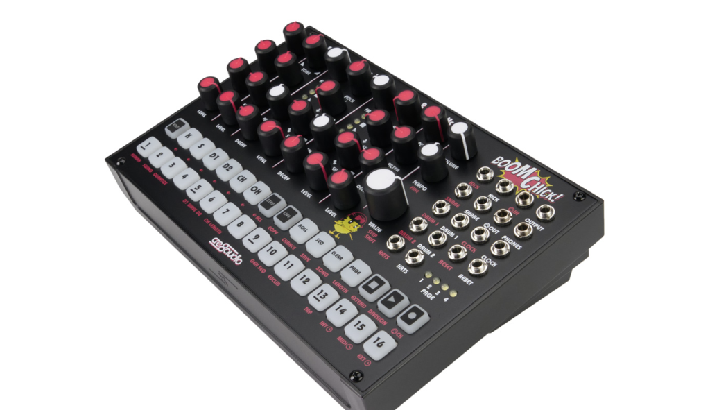 La drum machine è decisamente versatile e offre un gran numero di connessioni