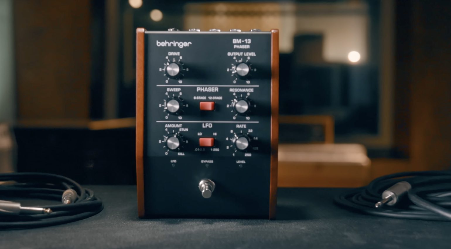 Behringer BM-13 Phaser フェイザー Behringer BM-13 Phaser – Thomann Italia