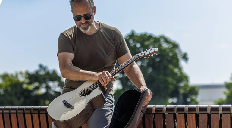 Furch Pioneer: innovativa, economica, portatile – La travel guitar definitiva?