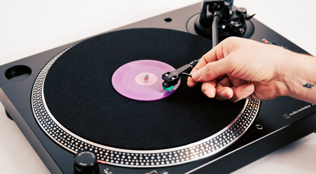 Tiny Vinyl è ancora più piccolo di quanto immagini