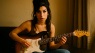 Amy Winehouse e la Fender Stratocaster: il video che riemerge nel giorno del suo compleanno