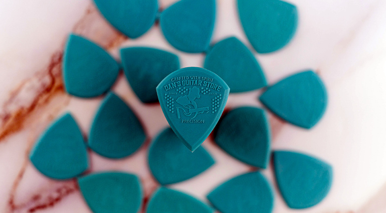 Precision Pick di Dan’s Guitar Store: controllo assoluto