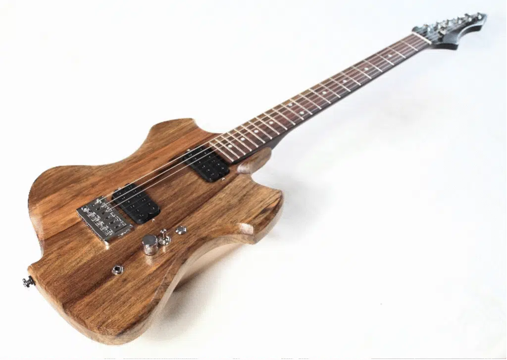 ZERO: la chitarra da divano perfetta