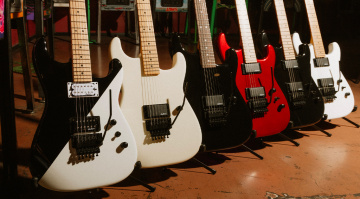 Pickup vintage, look anni ’80 e potenza moderna: ecco le Jackson Pro Origins 1985