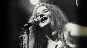 Janis Joplin, l’icona rock che brucia ancora: 54 anni senza la sua voce