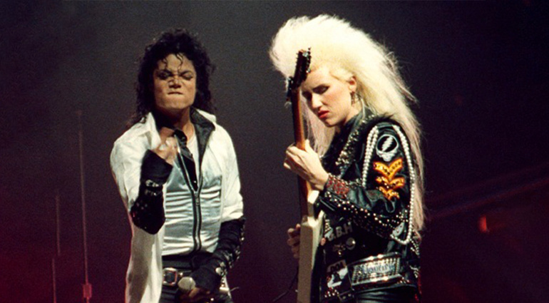 “Take me anywhere!” – Come Jennifer Batten è diventata la chitarrista di Michael Jackson