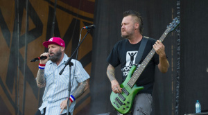 Limp Bizkit: la storia, il suono e la perdita del bassista Sam Rivers