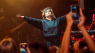 Lola Young annulla il tour: stop anche a Milano