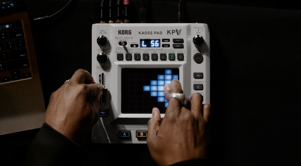 KORG KAOSS PAD V