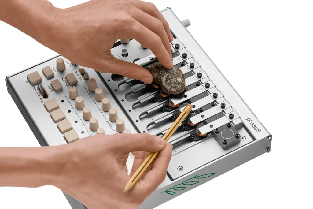 Korg Phase 8 Modulators