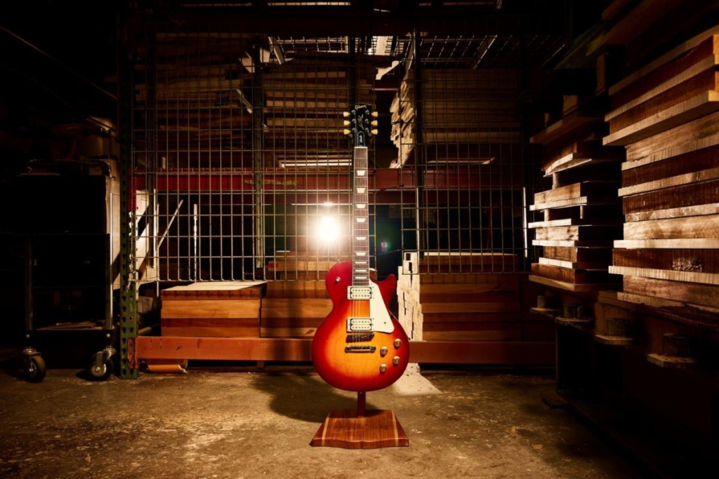 Les Paul Studio Double Trouble in Cherry Sunburst