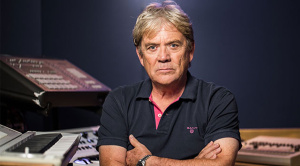 Mike Stock contro lo streaming: «Abbiamo smesso di creare icone»