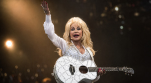 Addio a Dolly Parton