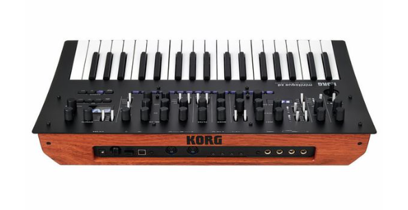Korg Minilogue XD back