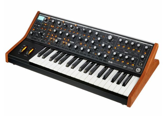 Moog Subsequent 37