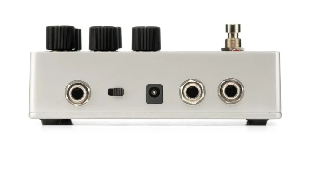 Mono in, stereo out