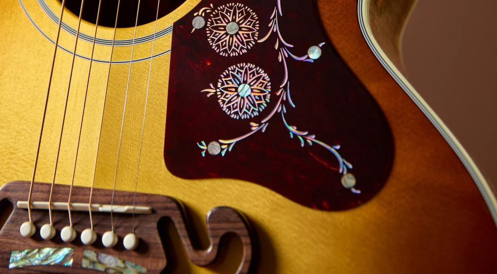 SJ-200 Elegant Koa