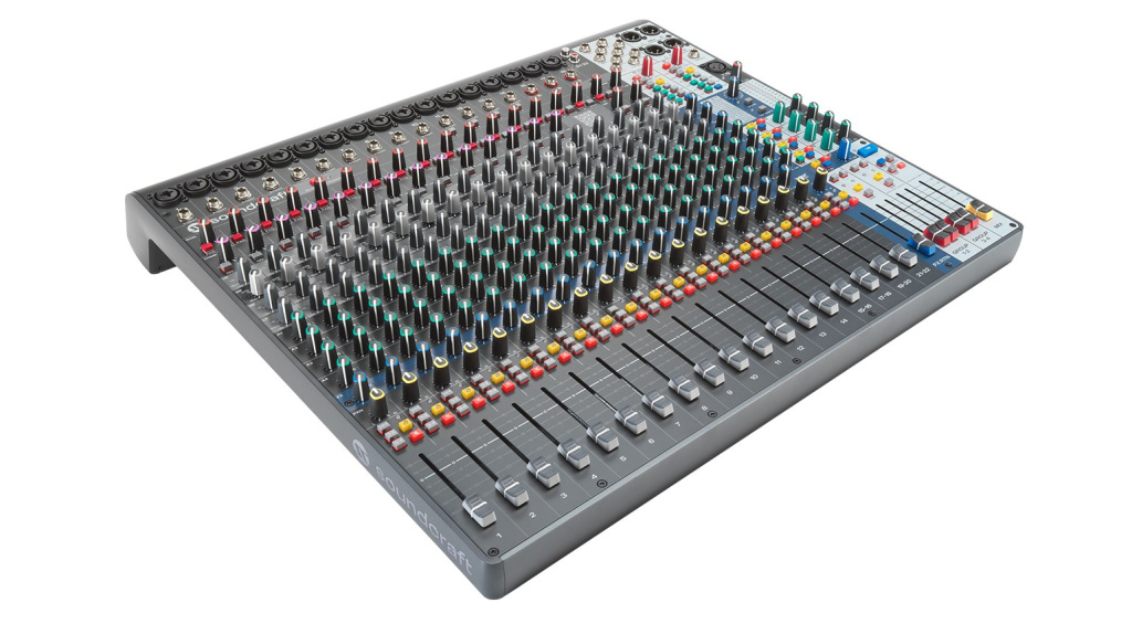 Soundcraft Signature Plus 22
